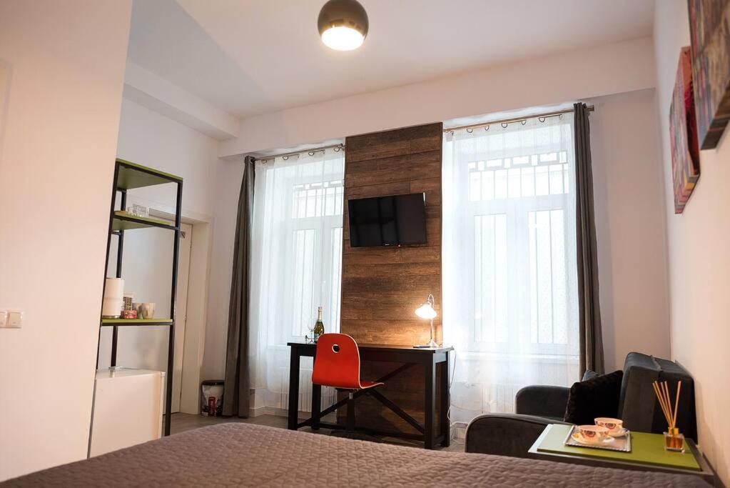 Ultra Central Bohemian Apartment 2 Cluj-Napoca Exterior foto
